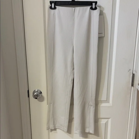 NEW lululemon athletica ribbed softstream zip-leg HR crop 25” Pull-On Pants - Picture 1 of 11